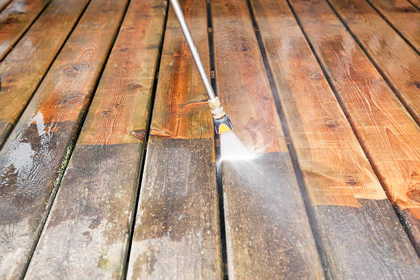 Best Commercial Pressure Washing  in Lake Bluff, IL